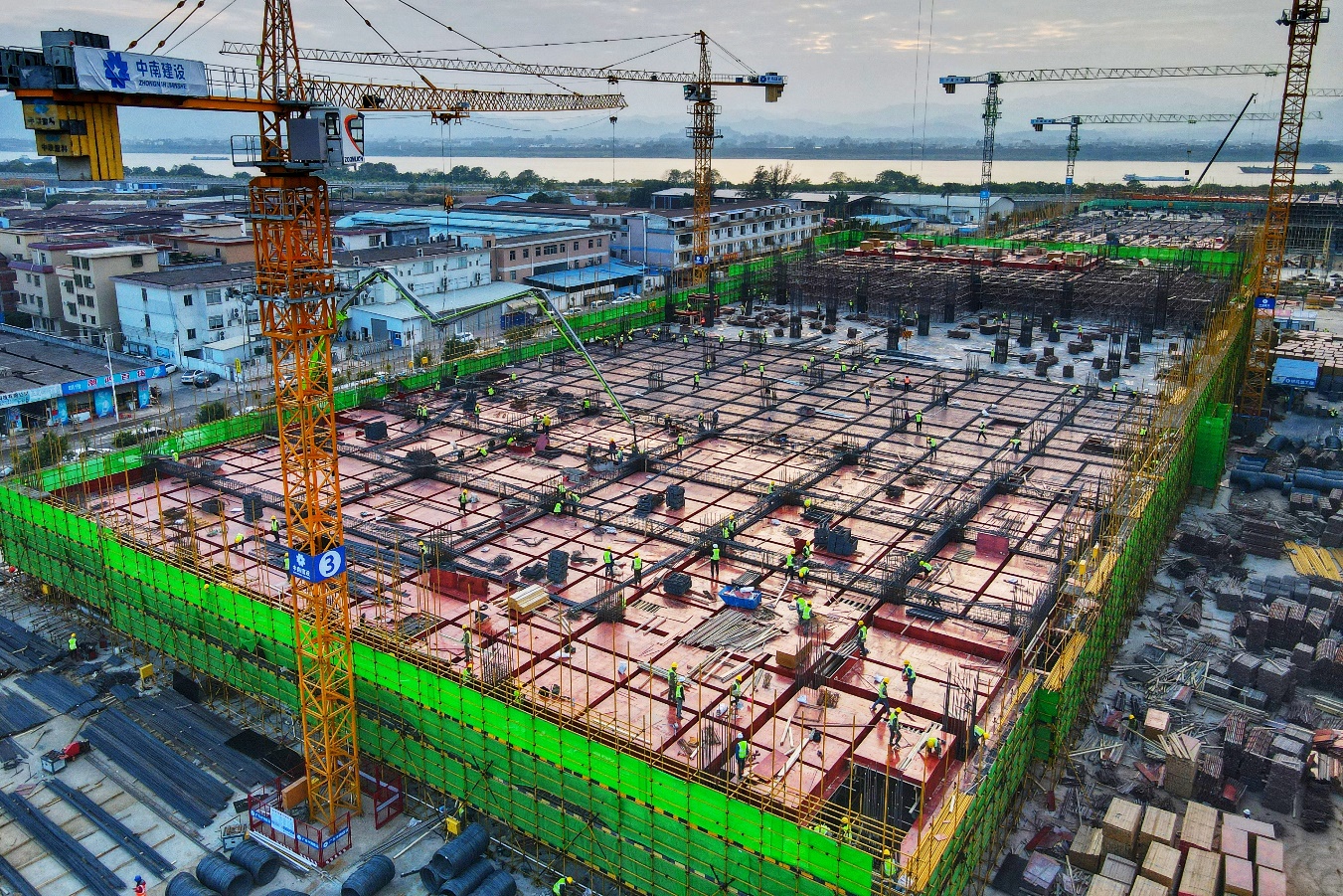 風(fēng)華貼片電容代理商:肇慶市風(fēng)華高科高端電容生產(chǎn)基地投資75億元 風(fēng)華貼片電容代理商:肇慶市風(fēng)華高科高端電容生產(chǎn)基地投資75億元